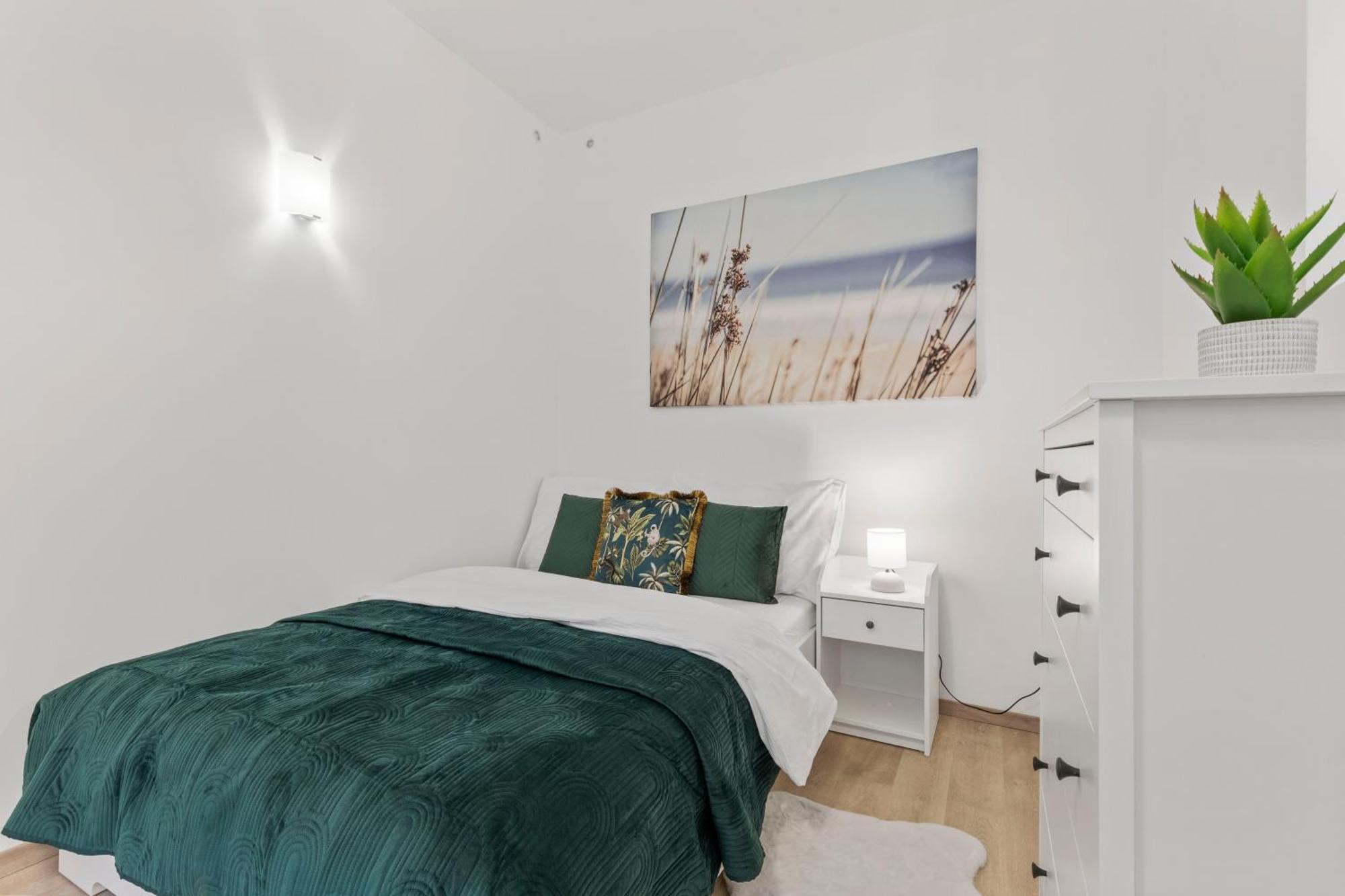 Garden Haven Studio In Old Town Bratislava Exterior foto